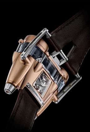 MB&F تطلق ساعة Horological Machine 4 Thunderbolt